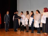 Doktor adayları beyaz önlüklerine kavuştu