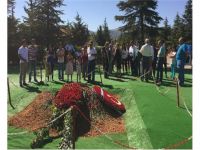 Demirel’in mezarına ziyaretçi akını
