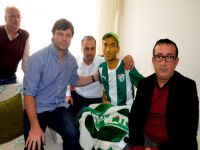 Sağlam, kanser hastası taraftarı ziyaret etti