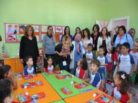 Gülben Ergen, ilkokul bahçesine anaokulu açtı, veliler tepki gösterdi