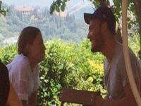 Serenay Sarıkaya-Kerem Bursin hayranları sosyal medyayı salladı