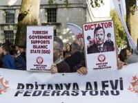 Patlamalar Londra’da protesto edildi