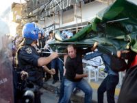 Taziye çadırını polis kaldırdı