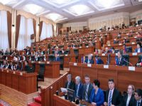 Kırgızistan'da "Cogorku Keneş" son kez toplandı