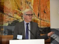 "Mülteciler konusunda Türkiye ile anlaşmalıyız"