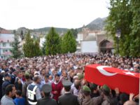 Elmalı şehidini uğurladı
