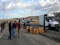 Şüpheli minibüste oyuncak polis arabası!