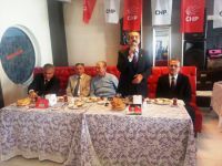 CHP'li Tekin: Bu seçimin aldatmacası da Türk otomobili