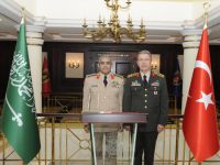 Akar, Suudi mevkidaşı ile görüştü