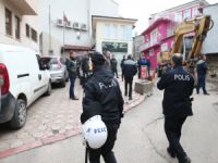 Bursa'da kaçak yapı yıkıldı