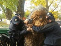 Chewbacca’ya gözaltı