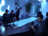 Kayyumlar, televizyon binasına böyle girdi