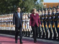 Merkel, 15,5 milyar euroluk Airbus anlaşması imzaladı