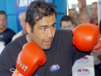 Sinan Şamil Sam hayatını kaybetti