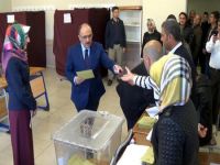 Beşir Atalay, oyunu Van'da kullandı