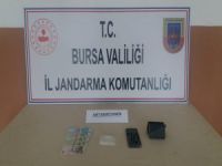 Semt pazarında metamfetamin operasyonu