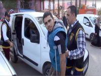 Kırık ayakla yattığı yerden 71 bin lira dolandırdı