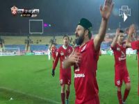 Gökdeniz şapkayla tribünleri sevindirdi