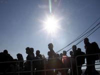 Atina'ya her gün 3 bin mülteci ulaşıyor