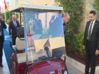 Erdoğan, golf aracı kullandı
