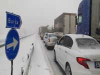 Bursa-İzmir yolu kapandı