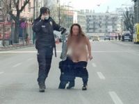 Bursa'da çıplak kadın şoku!