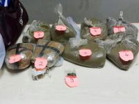Polisin durdurduğu araçta 8 kilo uyuşturucu çıktı