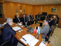 Ulcay: Üniversiteler slogan ile gelişmez