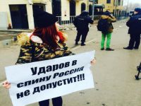 Türkiye Büyükelçiliği'ne taşlı saldırı