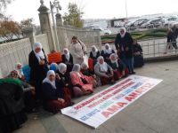 Dolmabahçe Sarayı önünde oturma eylemi