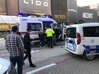 Polis otosu kaza yaptı