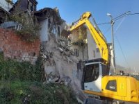 Osmangazi metruk binalar yıkılıyor