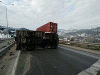 İstanbul yolunu kilitleyen kaza