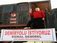 Kemal Demirel vefat etti