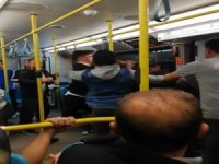 Metroda yumruklu kavga