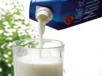Diş sağlığınızı süt içerek koruyun