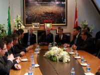 Bursaspor'un yeni başkanı Ali Ay görevi devraldı