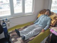 Yaşadığını ispat etmek zorunda