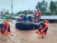 Filipinler'i Nalgae Fırtınası vurdu