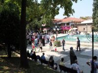 Bursalılar park ve bahçelere akın etti