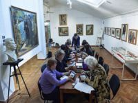 Yaşlılar için tablet eğitimi başlatıldı