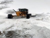 Bursa'da karla mücadele devam ediyor