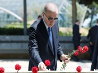 Erdoğan, Bakü'de şehitliği ziyaret etti