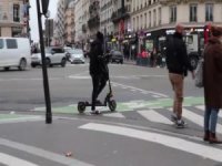 Paris'te scooterlar kaldırıldı