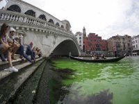 Venedik’te turist yoğunluğuna çözüm