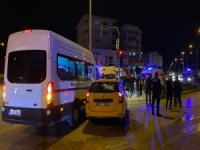 Bursa'da 3 araç çarpıştı