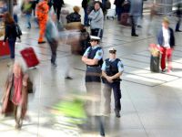 "Tatilde resim çekerek sosyal medyada paylaşmak hırsızlara davetiyedir"