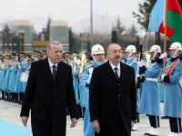 Erdoğan, Aliyev'i törenle karşıladı