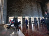 Bakan Bak, Anıtkabir’i ziyaret etti