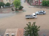 Bursa'da yağmur, hayatı felç etti